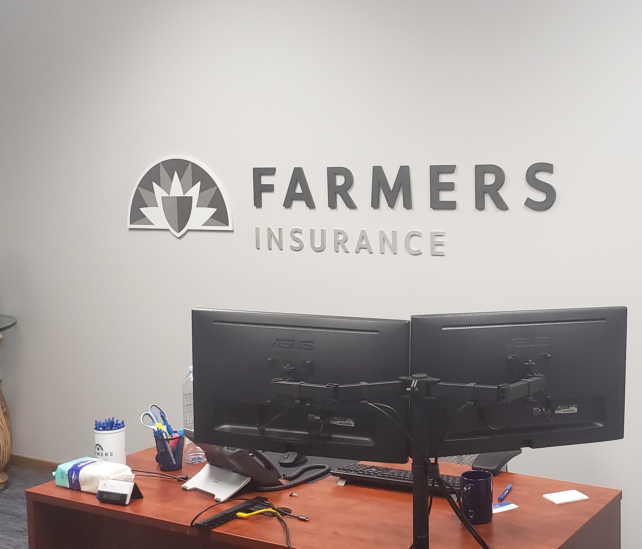 Farmers agent storefront