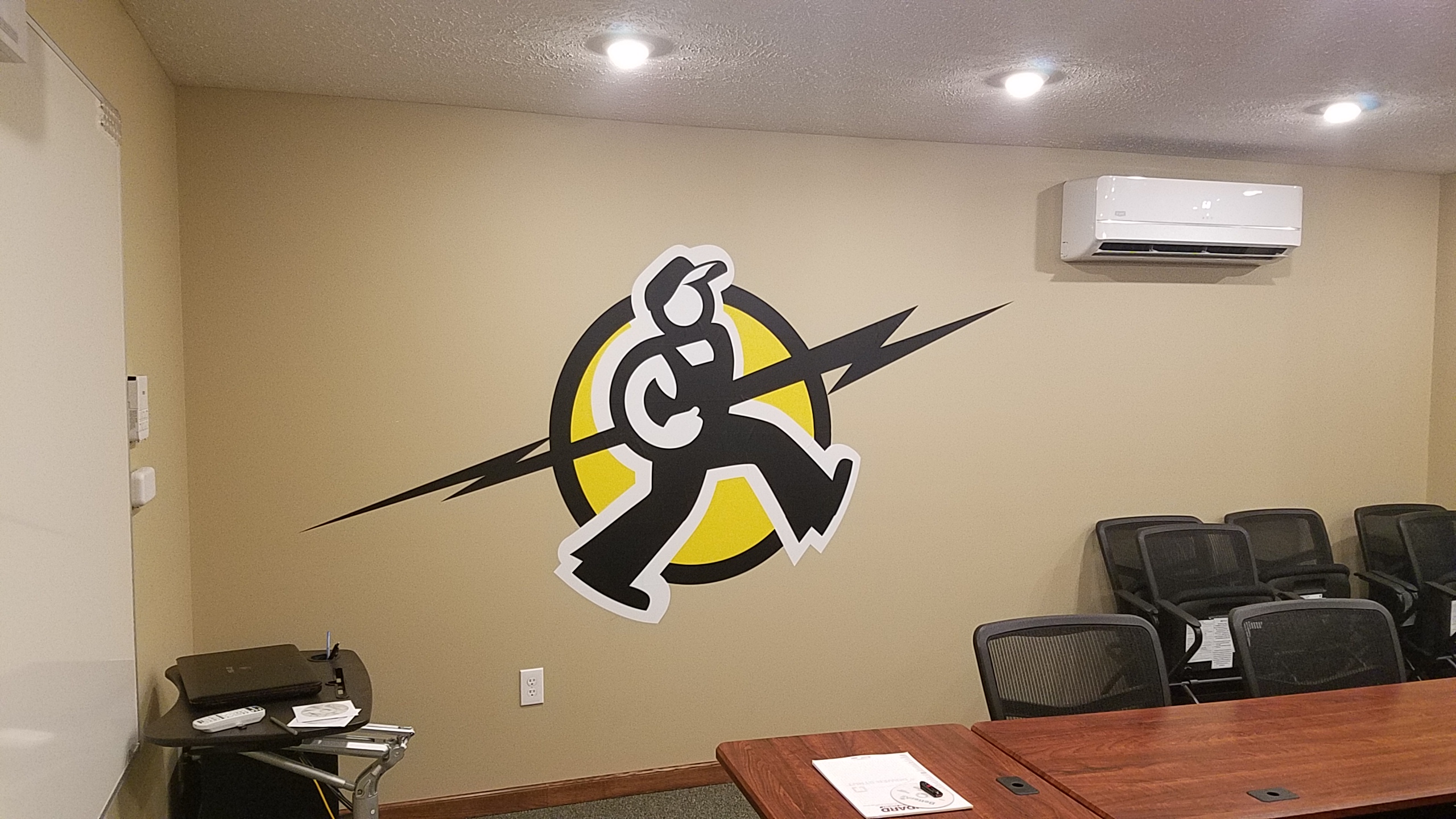 Dimensional sign